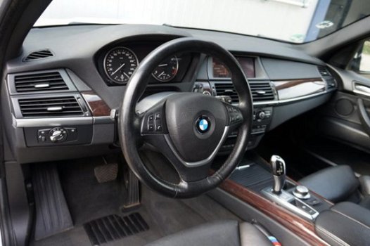 BMW X5 - e70 Grijs kenteken Bom volle auto - 1