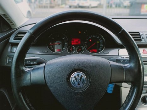 Volkswagen Passat - 2.0 TDI Sportline - 1