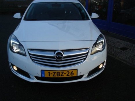 Opel Insignia - 2.0 CDTI 140PK EDITION - 1