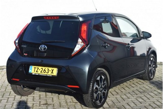 Toyota Aygo - 1.0 VVT-I X-FIRST + X-BEAT AUDIO SYSTEEM - 1