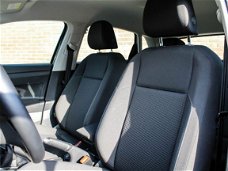 Volkswagen Polo - 1.0 TSI Comfortline 95PK Navigatie, Stoelverwarming, 16" lichtmetaal