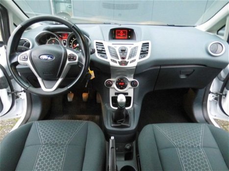 Ford Fiesta - 1.6i 5drs 120pk Titanium - 1