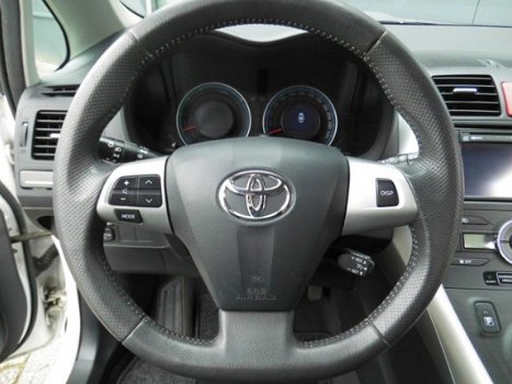 Toyota Auris - 1.8i Hybrid CVT Luna (navi, camera, trekhaak) - 1