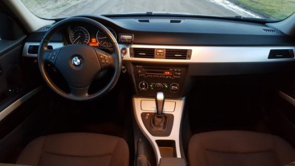 BMW 3-serie Touring - 318i/AUT/LCI/CRUIS/NAP/INRUIL MOG - 1