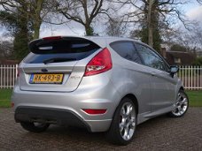 Ford Fiesta - 1.6 Ghia | LEER, LM VELGEN, STOELVERWARMING, CLIMATE CONTROL