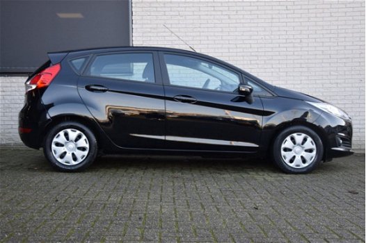 Ford Fiesta - 1.5 TDCi Style Ultimate Lease Edition 5-DRS [NAVIGATIE, TELEFOON, BLUETOOTH, PARKEERSE - 1
