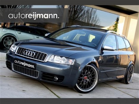 Audi A4 Avant - 3.0 V6 // S4 Uitgev. // 19