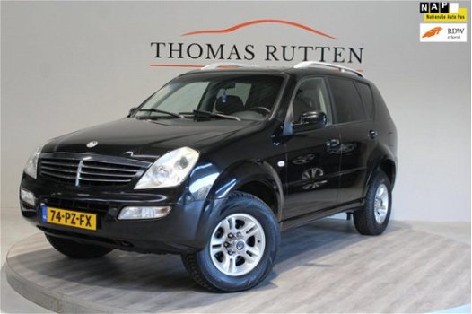 SsangYong Rexton - RX 270 Xdi s 2005/ NAP/ Automaat/ Navi/ Leder/ Trekhaak/ Clima/ Cruise/ Stoel ver - 1