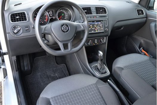 Volkswagen Polo - 1.2 TSI DSG automaat navigatie 11-2014 Comfortline - 1
