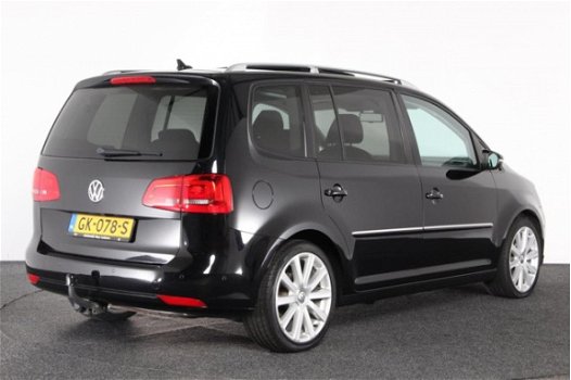 Volkswagen Touran - 1.4 TSI Highline 7 persoons | pano dak | xenon | navi + camera | standkachel | - 1