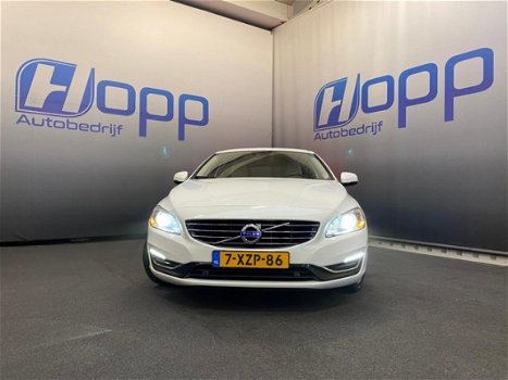 Volvo V60 - 2.4 D6 AWD Plug-In Hybrid Summum VOL JAAR GARANTIE €16.275, - INCL BTW - 1