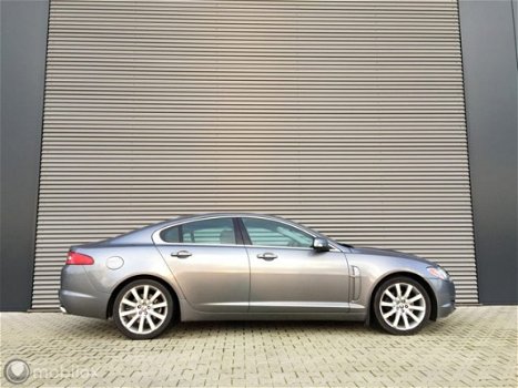 Jaguar XF - 2.7D V6 Premium Luxury - 1