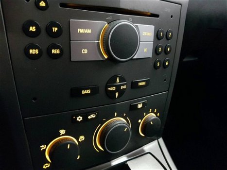 Opel Astra - 1.6 Edition 5drs Airco/Audio/CV/Nette auto - 1