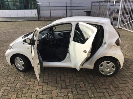 Toyota Aygo - 1.0 12V VVT-I 5DRS - 1