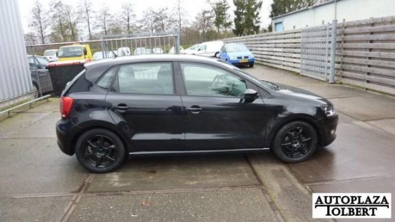 Volkswagen Polo - 1.4 Comfortline - 1