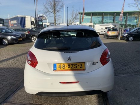 Peugeot 208 - 1.4 e-HDi Active Automaat Navi Pdc - 1