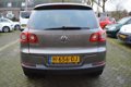 Volkswagen Tiguan - 1.4 TSI Trend&Fun met wegklapbare trekhaak, 2de eigenaar - 1 - Thumbnail