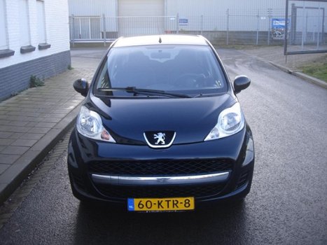 Peugeot 107 - 1.0-12V Sublime - Nette auto MET NIEUWE APK - 1