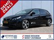 Peugeot 308 - 1.2 110 pk Blue Lease Executive 17 inch / Navigatie / Panoramadak - 1 - Thumbnail