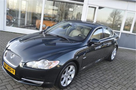 Jaguar XF - 3.0 V6 Luxury - 1