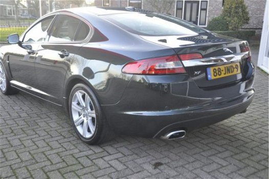 Jaguar XF - 3.0 V6 Luxury - 1