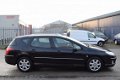 Peugeot 407 SW - 2.0 HDiF XR Pack | Pano | Clima | Cruise | Nieuwe APK - 1 - Thumbnail