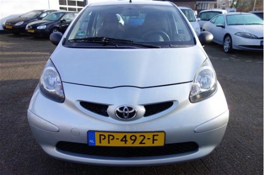 Toyota Aygo - 1.0-12V - 1