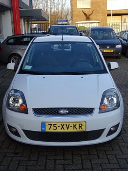 Ford Fiesta - 1.4 TDCi Futura airco - 1