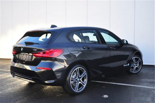 BMW 1-serie - 118i High Executive Sport Line Aut - 1