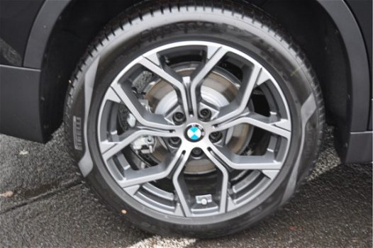 BMW X1 - sDrive20i High Executive xLine Aut - 1