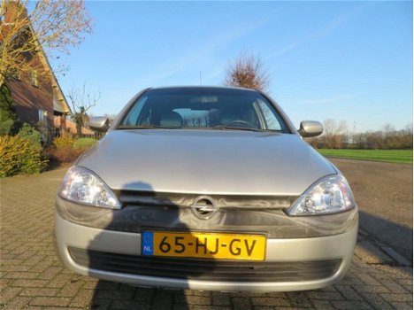 Opel Corsa - 1.2i-16V met Schuifdak en Vele Opties - 1