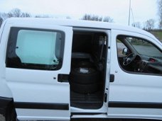 Peugeot Partner - 1.4 Benzine met Schuifdeur & Vele Opties