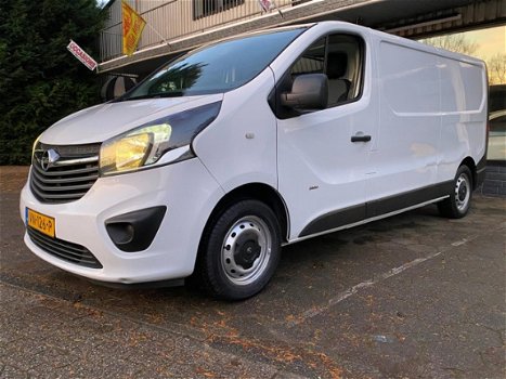 Opel Vivaro - 2015 133DKM NaP 1.6 DCI 88KW Ecoflex L2H1 - 1