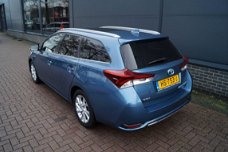 Toyota Auris Touring Sports - 1.8 Hybrid Lease