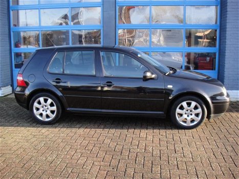 Volkswagen Golf - 1.6-16V Sportline Highline Pacific - 1