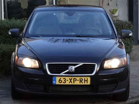 Volvo C30 - 1.6D Kinetic - CLIMATE CONTR - CRUISE CONTR - PARROT - NAP - GARANTIE - 1