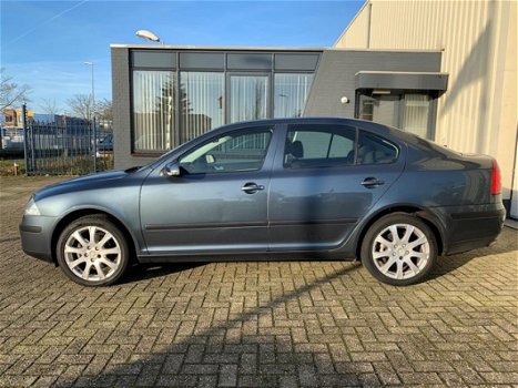 Skoda Octavia - 2.0 FSI Elegance DISTSET V.V. APK NAP VOL ONDERHOUD - 1