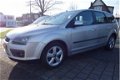 Ford Focus Wagon - 1.6-16V Futura - 1 - Thumbnail