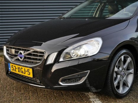 Volvo S60 - D5 206pk AUT6 Summum | Dodehoek detectie | Xenon | Achteruitrijcamera - 1