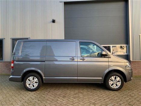 Volkswagen Transporter - 2.0 TDI DSG L1H1 Navi PDC LMV - 1