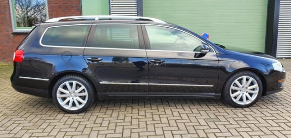 Volkswagen Passat Variant - 2.0 TFSI 147KW AUT 2006 Zwart VOL - 1