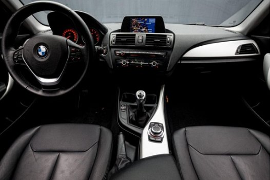 BMW 1-serie - 116i Luxury Sport (NAVIGATIE, LEER, CRUISE, XENON, SPORTSTOELEN, TELEFOON, LM VELGEN, - 1