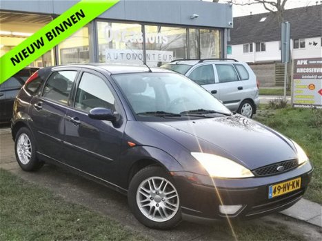 Ford Focus - 1.6-16V Ghia Airco/El.ramen/APK/NAP - 1