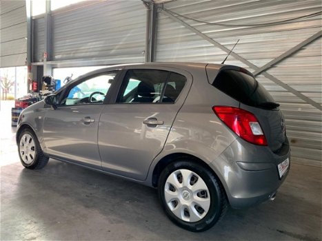 Opel Corsa - 1.2-16V Cosmo - 1