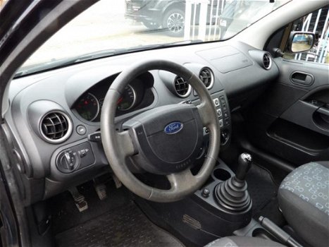 Ford Fiesta - 1.25 16V CENTENNIAL met nieuwe APK - 1
