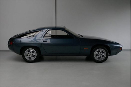 Porsche 928 - 4.5 Coupé Handgeschakeld - 1