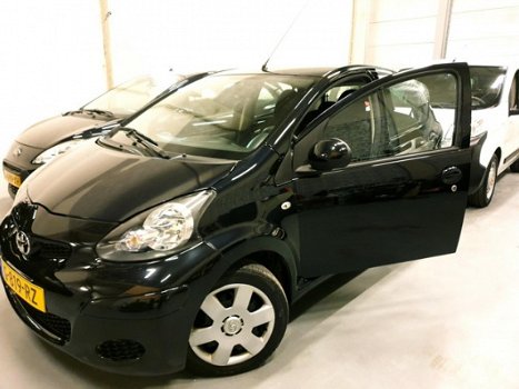 Toyota Aygo - 1.0 2011/Airco/Elek Pakket/Nw APK/Garantie/ - 1