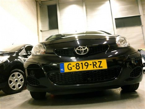 Toyota Aygo - 1.0 2011/Airco/Elek Pakket/Nw APK/Garantie/ - 1