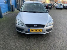 Ford Focus Wagon - 1.6-16V Champion