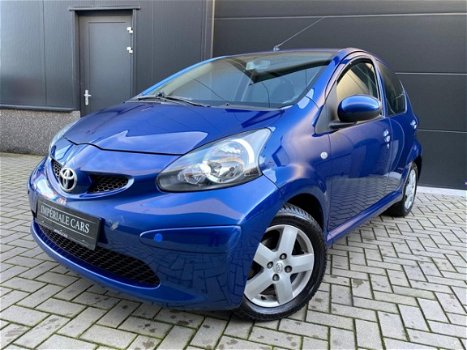 Toyota Aygo - 1.0-12V + NWE APK/Airco/Elekt.ramen/AUX/5-deurs - 1